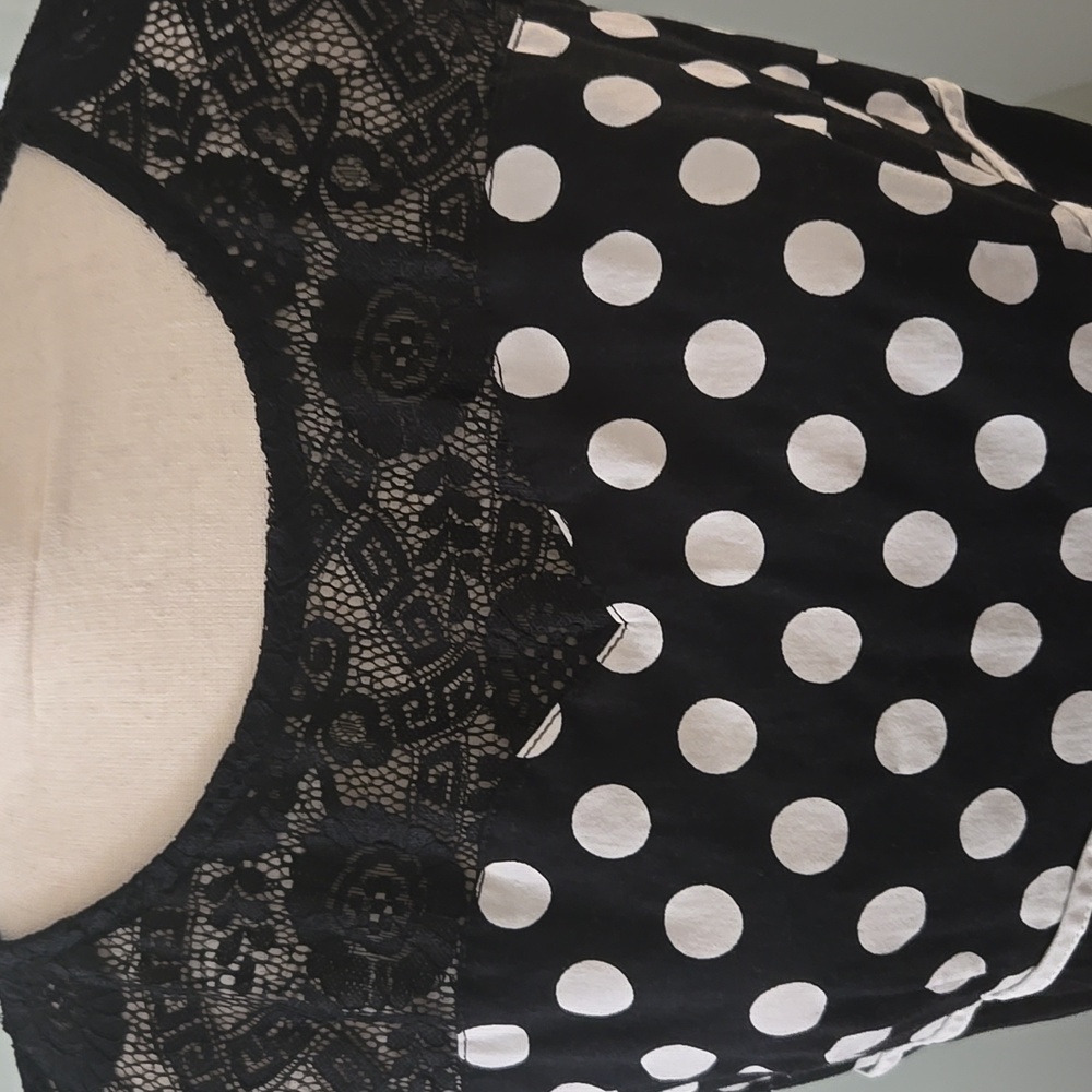 Elegant Black and White Polka Dot Dress - Picture 3 of 7